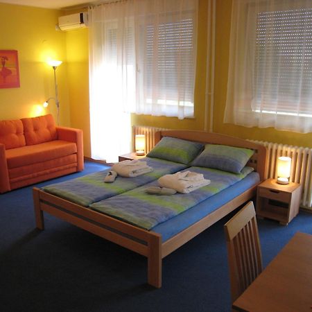 Spirit Hostel And Apartments Belgrade Exterior photo