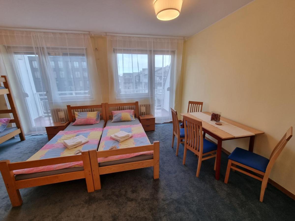 Spirit Hostel And Apartments Belgrade Exterior photo