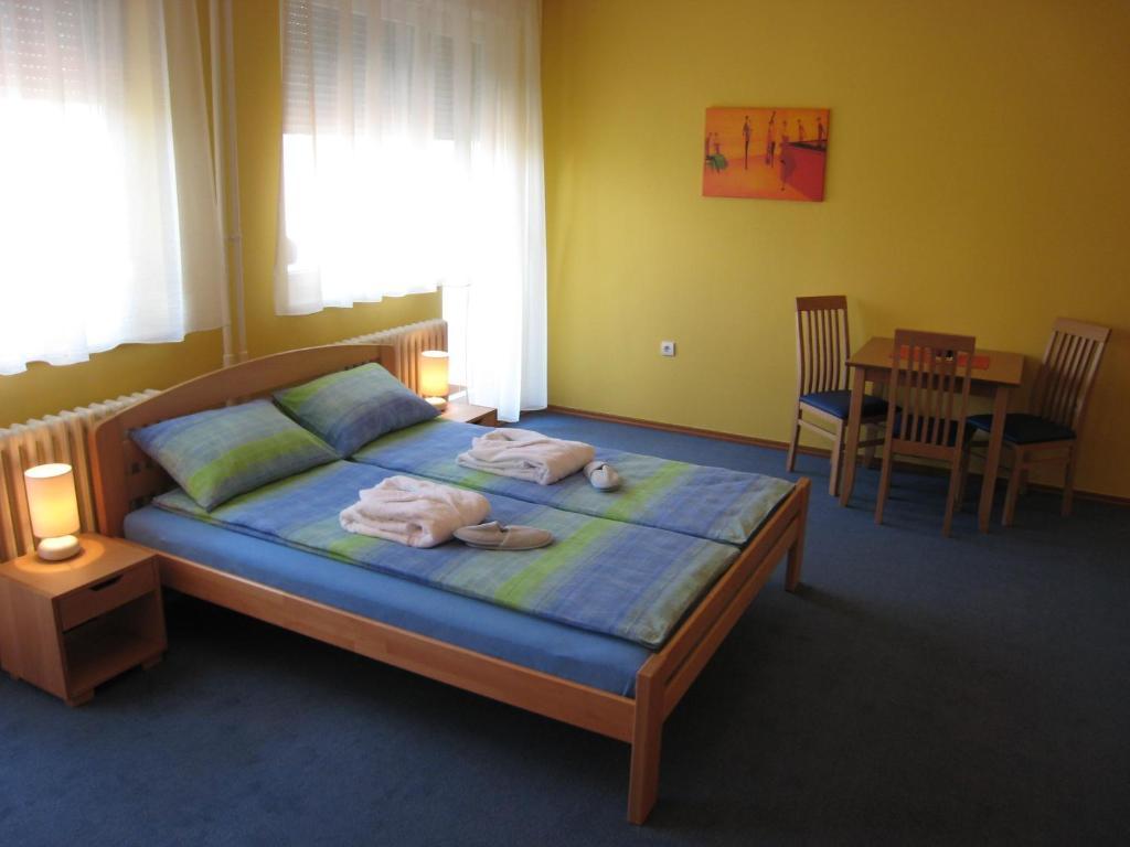 Spirit Hostel And Apartments Belgrade Exterior photo
