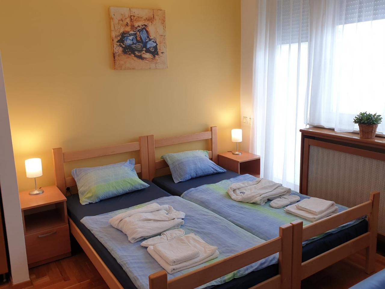 Spirit Hostel And Apartments Belgrade Exterior photo