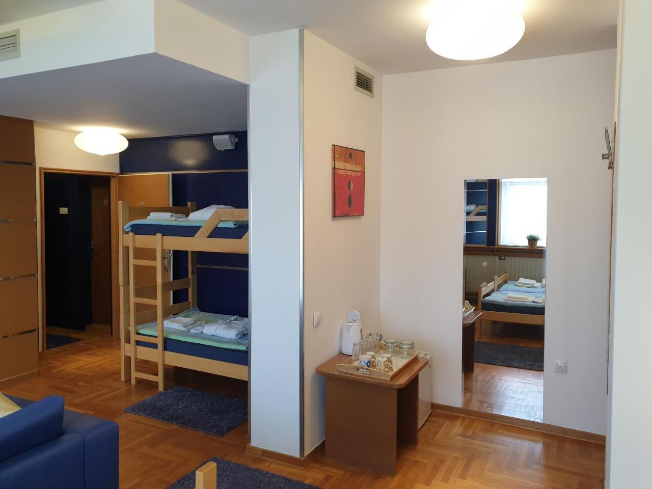 Spirit Hostel And Apartments Belgrade Exterior photo