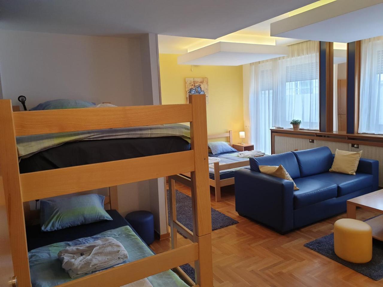 Spirit Hostel And Apartments Belgrade Exterior photo