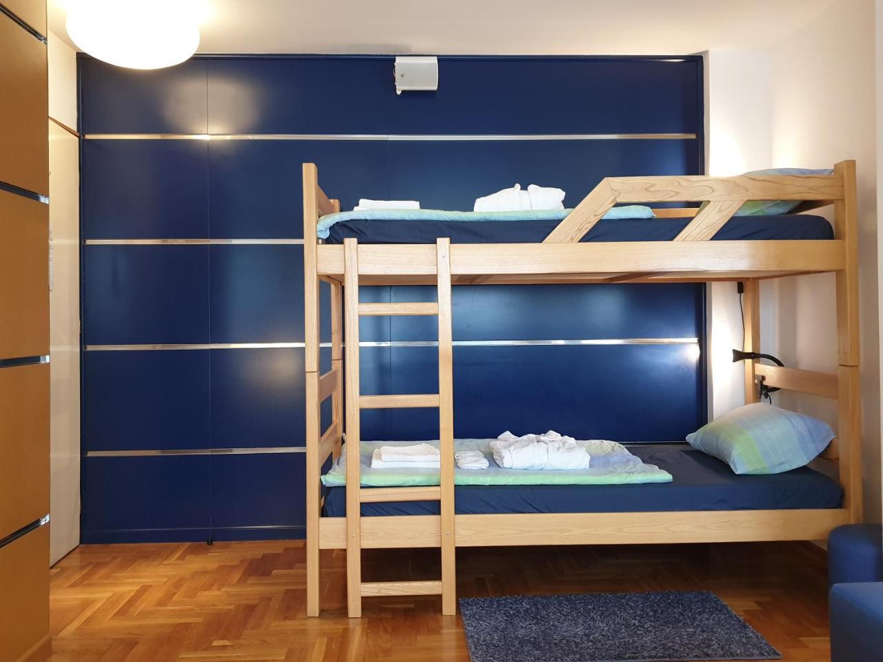 Spirit Hostel And Apartments Belgrade Exterior photo